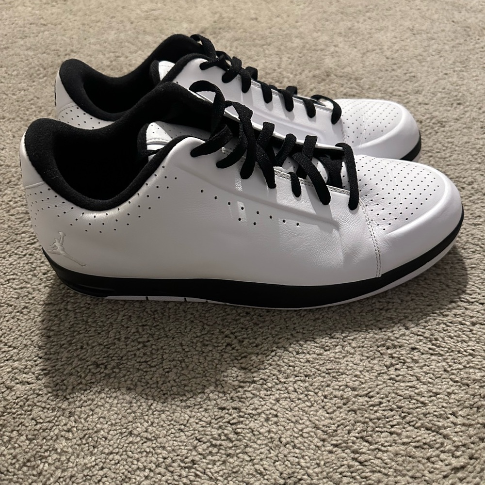 RARE🔥 2011 Nike Jordan Classic ’82 White & Black 428839-101‎ MEN Size 13.5
